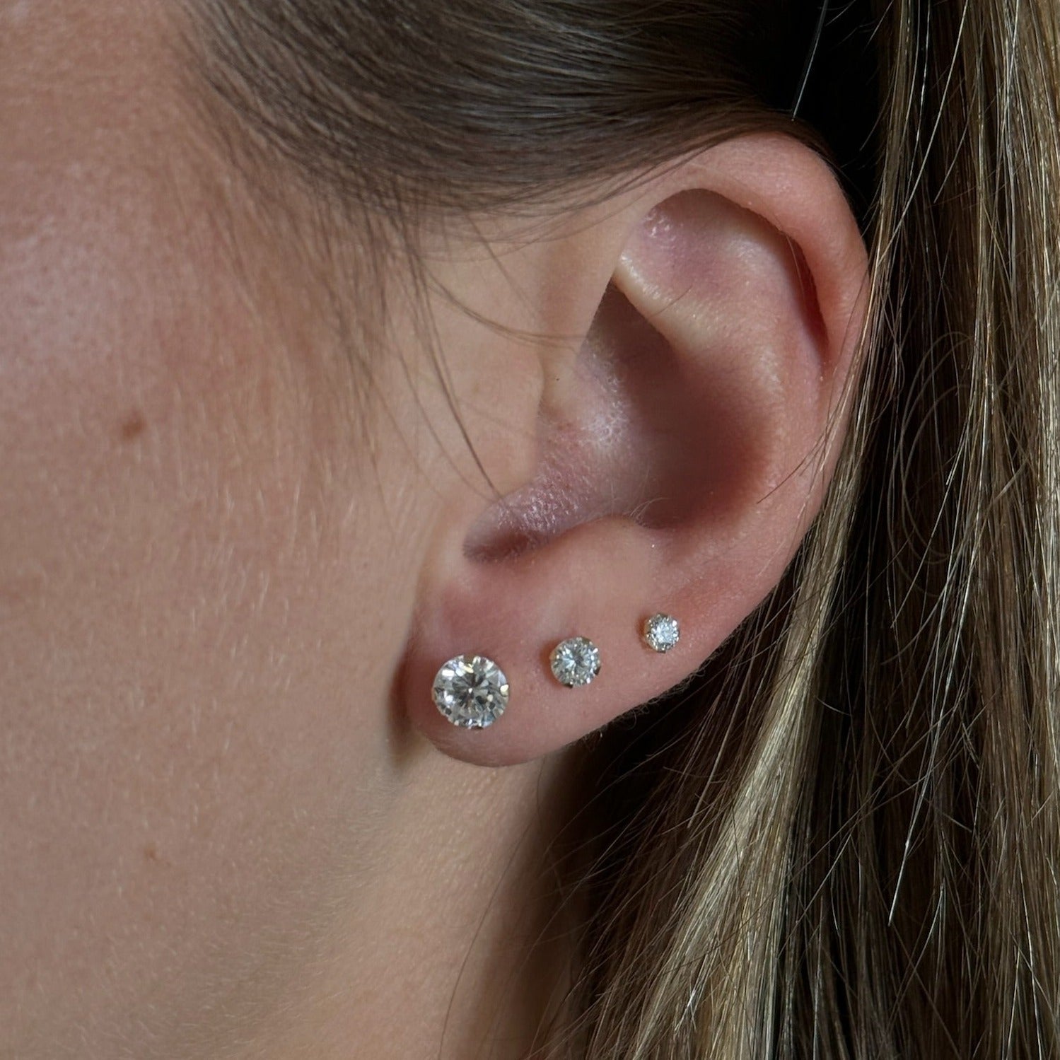 14k helen studs