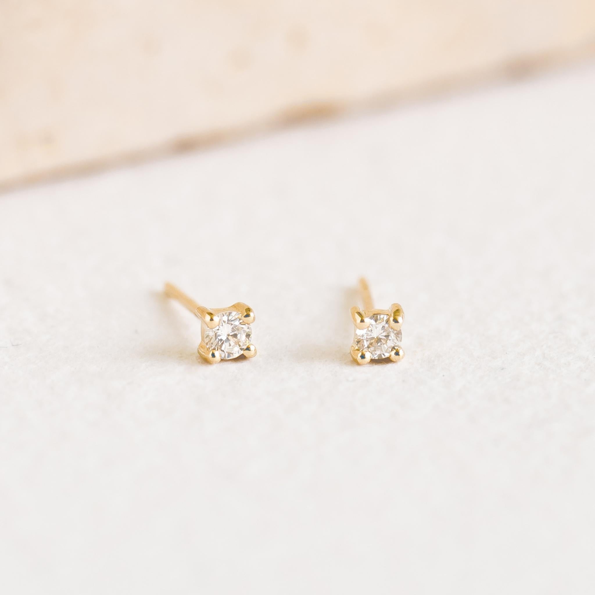 14k Yellow Gold Diamond Stud Earrings 2.5mm - Aria