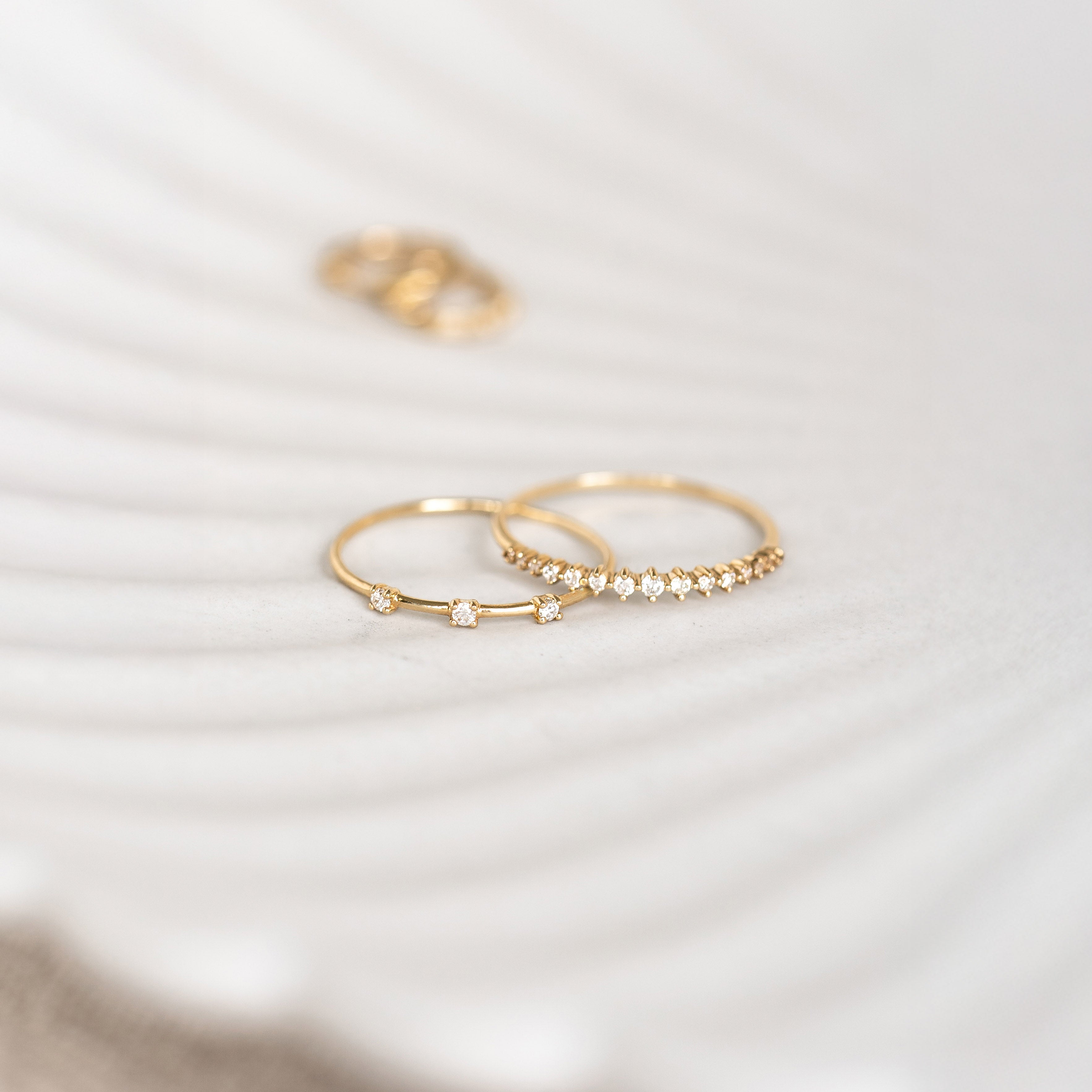 Graduated Diamond Ring 14k Gold - Ophelia