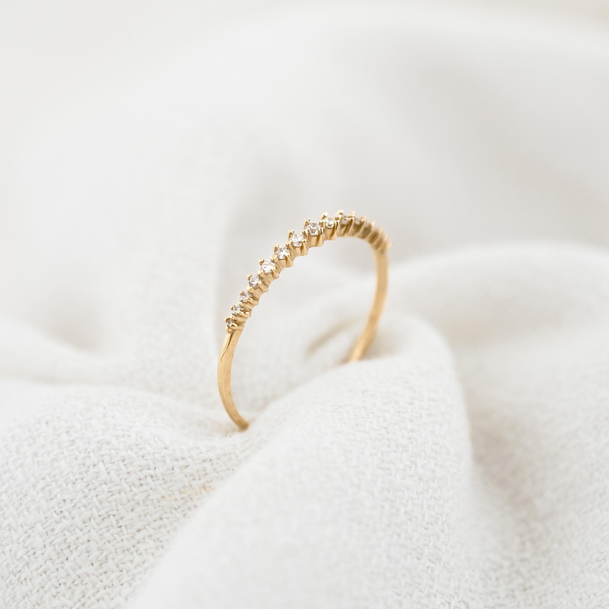 Graduated Diamond Ring 14k Gold - Ophelia