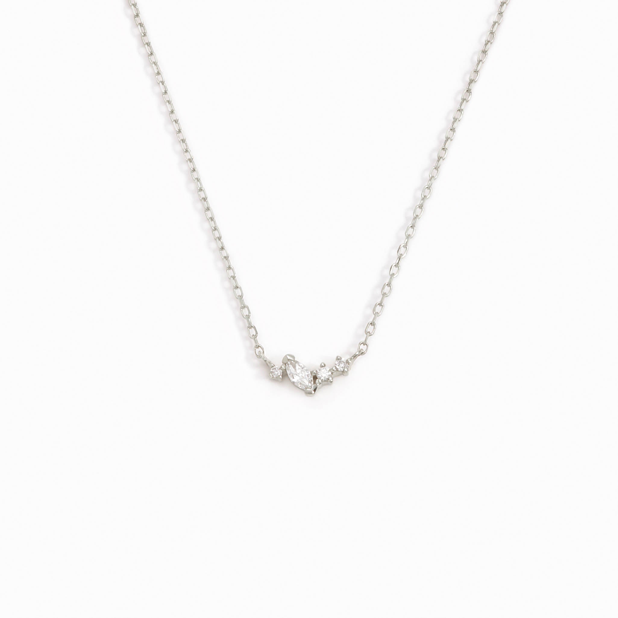 Diamond Cluster Necklace White Gold - Estrella