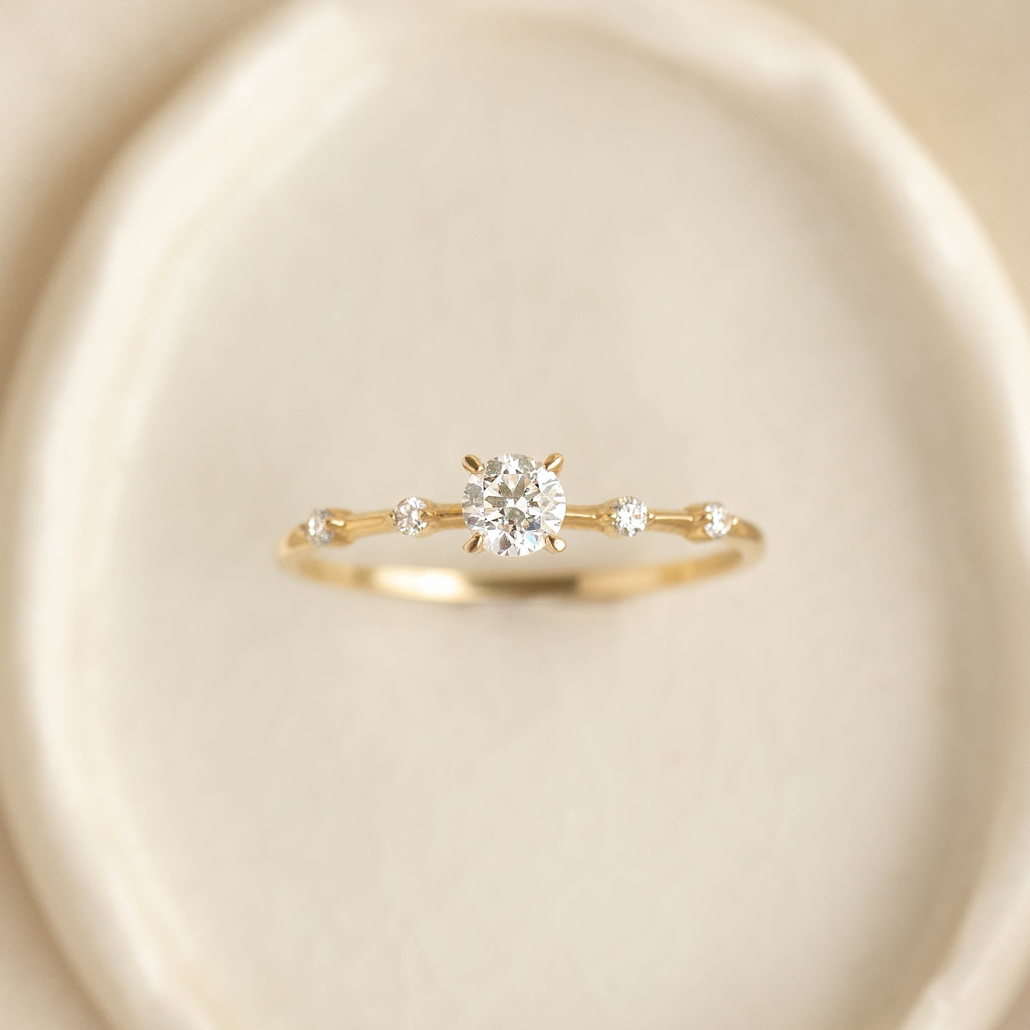 Round Diamond Ring 14k Gold - Rocio