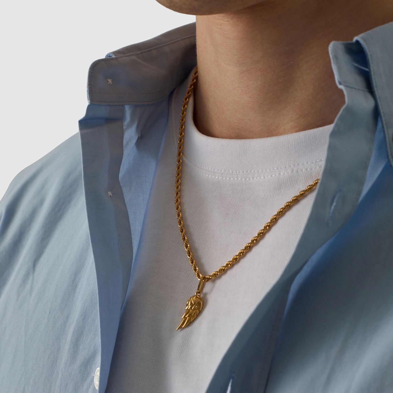 14K Gold Wing Pendant Necklace